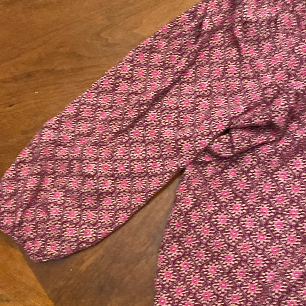 Women's Croft & Barrow® Staple Smocked Blouse - Picture 3 of 4